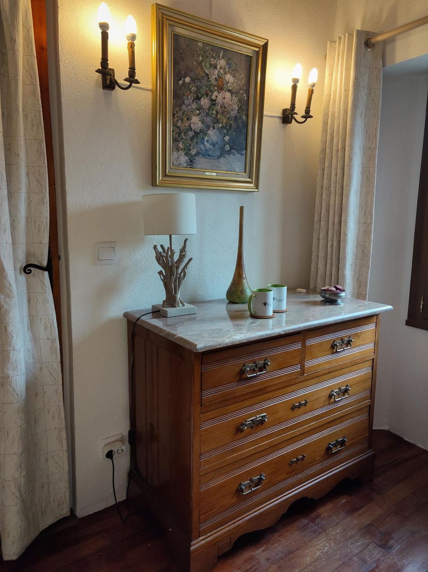 튀르 Mas Peu Del Causse B&B 객실 사진